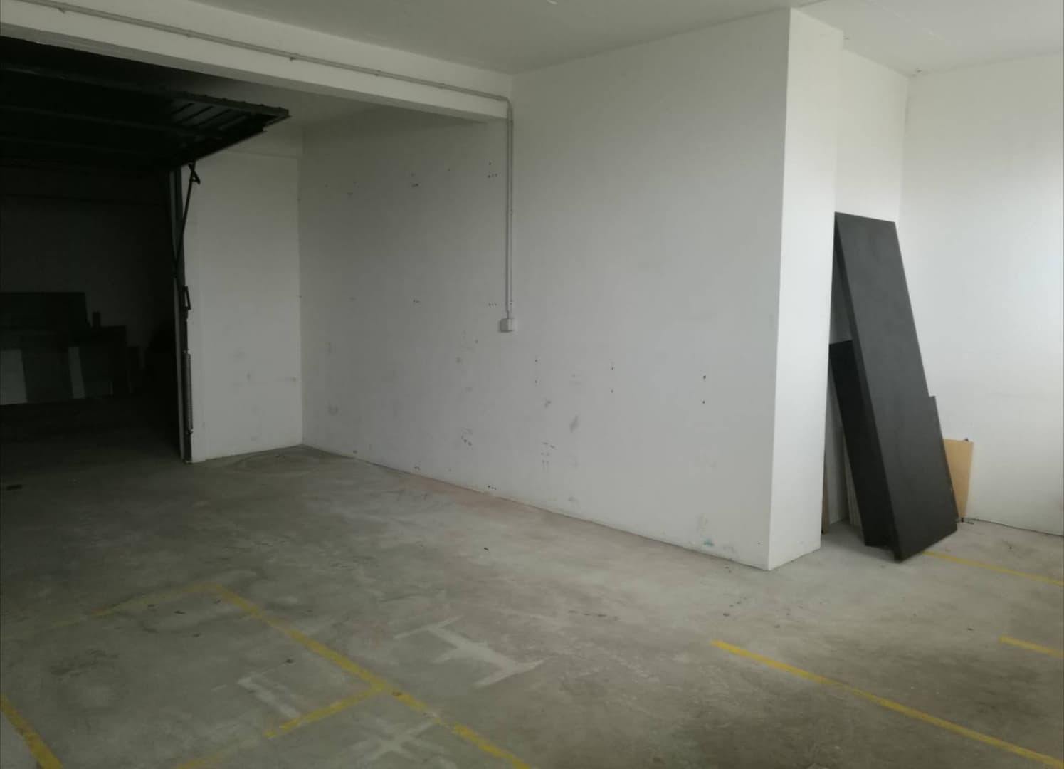 Garagem Box Fechada para Arrendar em Mafra – 37 m² - Foto 4